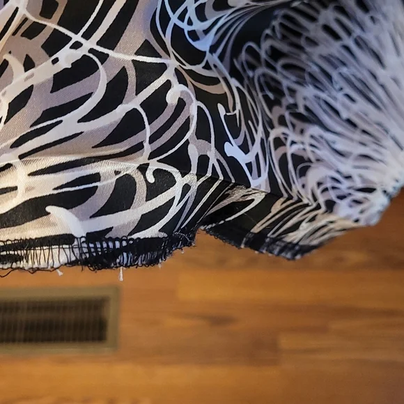 Y2K Vibe London Times Ruched Swirl Print Bodycon Dress - Picture 14 of 14